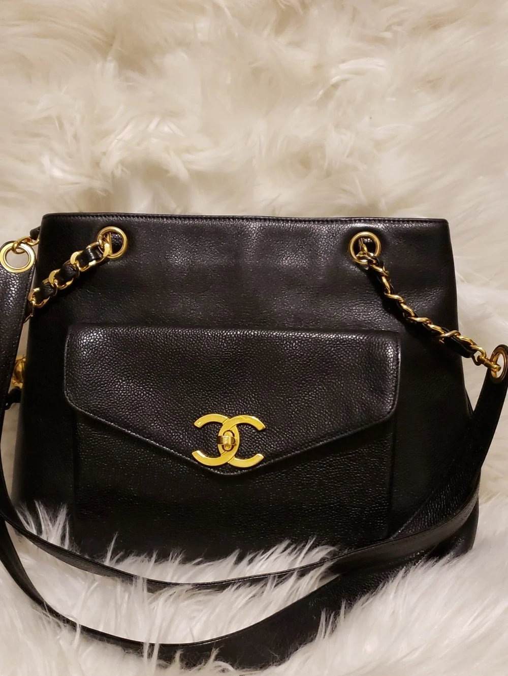 CHANEL Black Leather Shoulder Bag with Gold CC Hardware